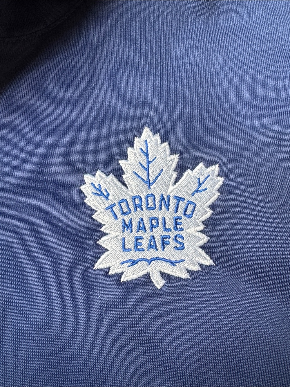 NWT adidas Navy Toronto Maple Leafs Full-Zip Hoodie with Gray Trim - Picture 4 of 5
